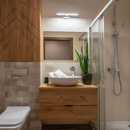 شقة Park B4- Z Dostepem Do Basenu, Sauny, Jacuzzi, Silowni شكلارسكا بوريبا